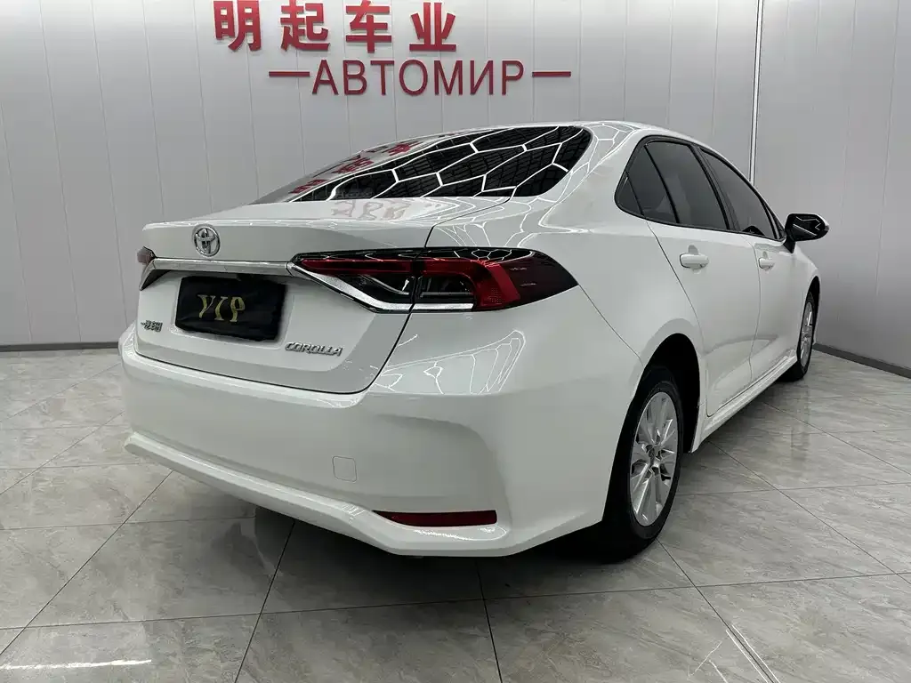 Toyota Corolla 2023 из CN, фото 2