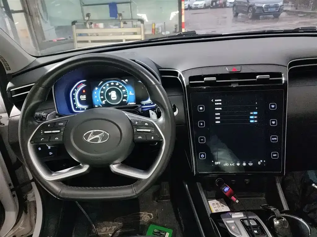 Hyundai Tucson 2023 из CN, фото 10