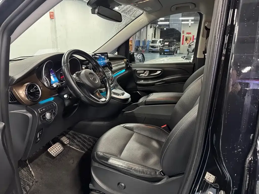 Mercedes-Benz V-Class 2022 из CN, фото 9