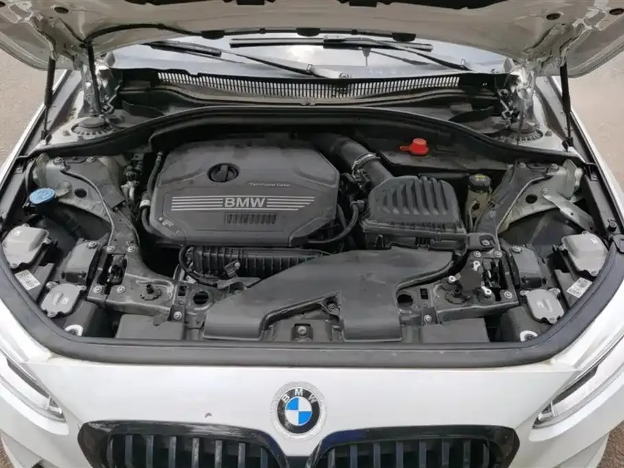 BMW 1 Series 2021 из CN, фото 5