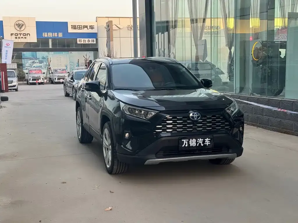 Toyota RAV4 2023 из CN, фото 4