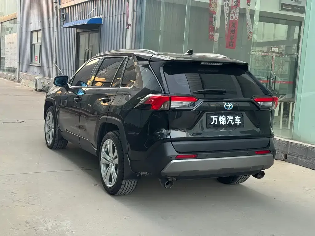 Toyota RAV4 2023 из CN, фото 10
