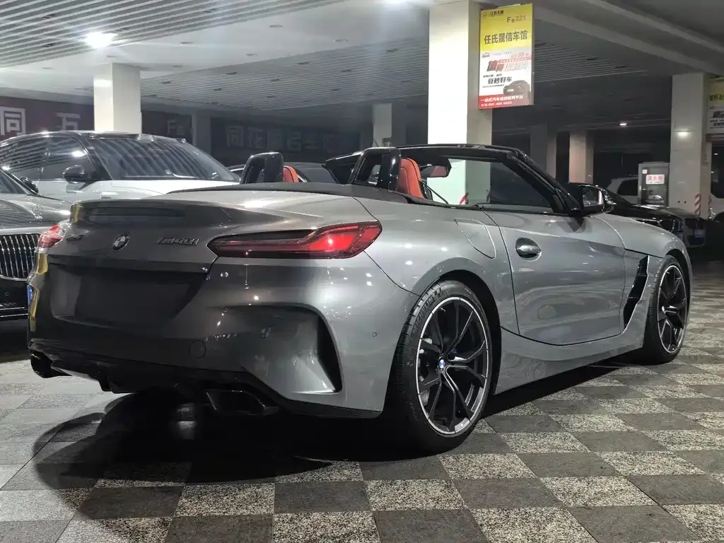 BMW Z4 — фото 9