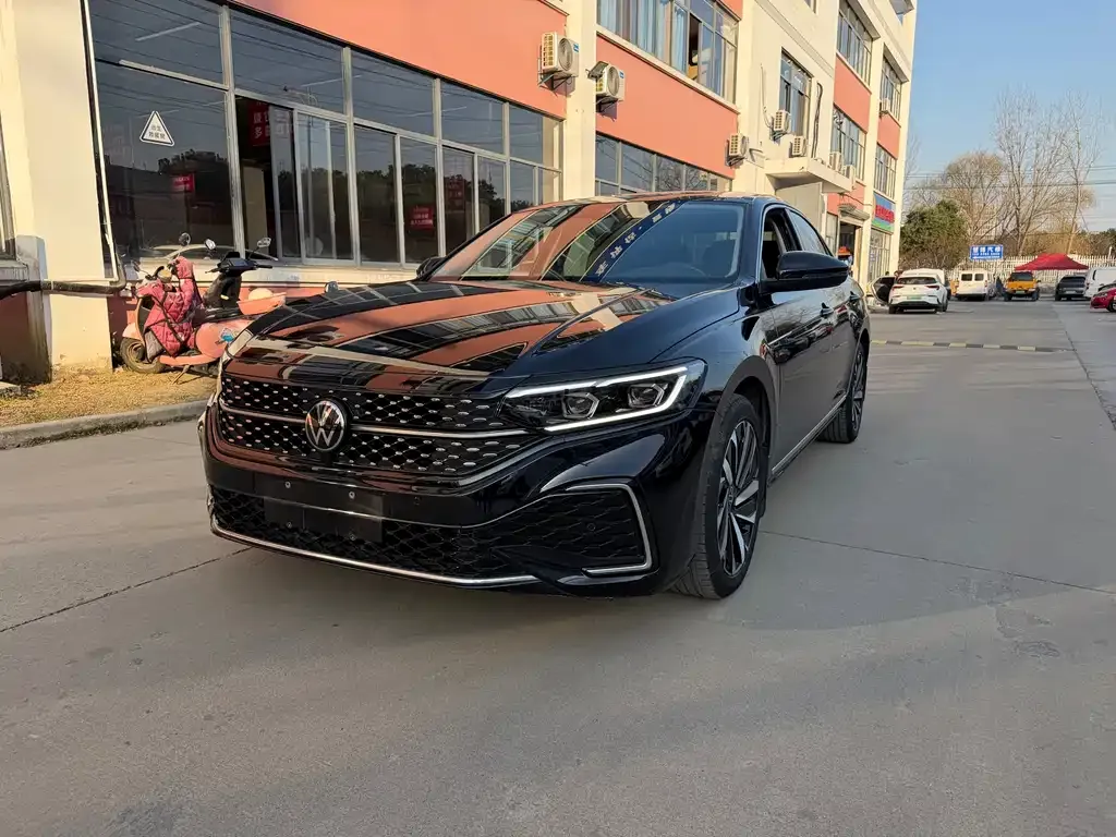 Volkswagen Passat — фото 9
