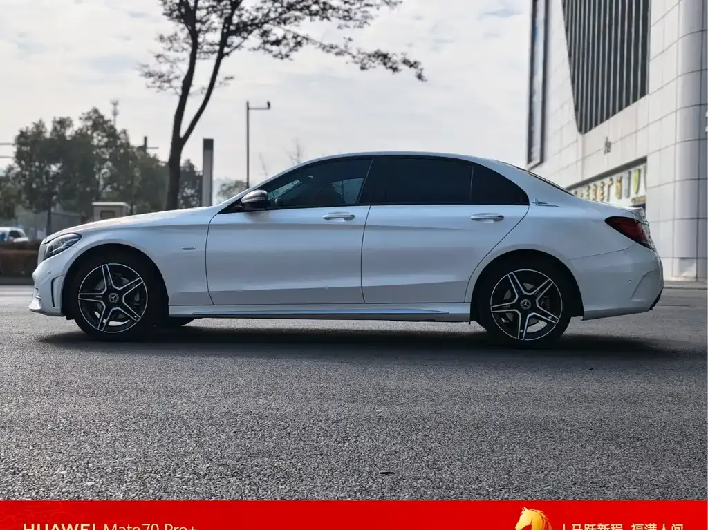 Mercedes-Benz C-Class — фото 10