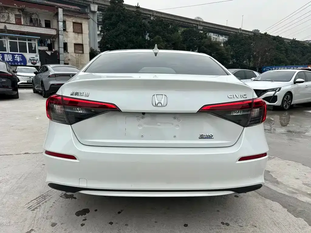 Honda Civic — фото 7