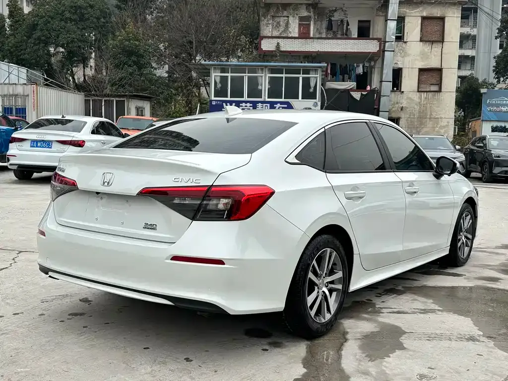 Honda Civic — фото 4