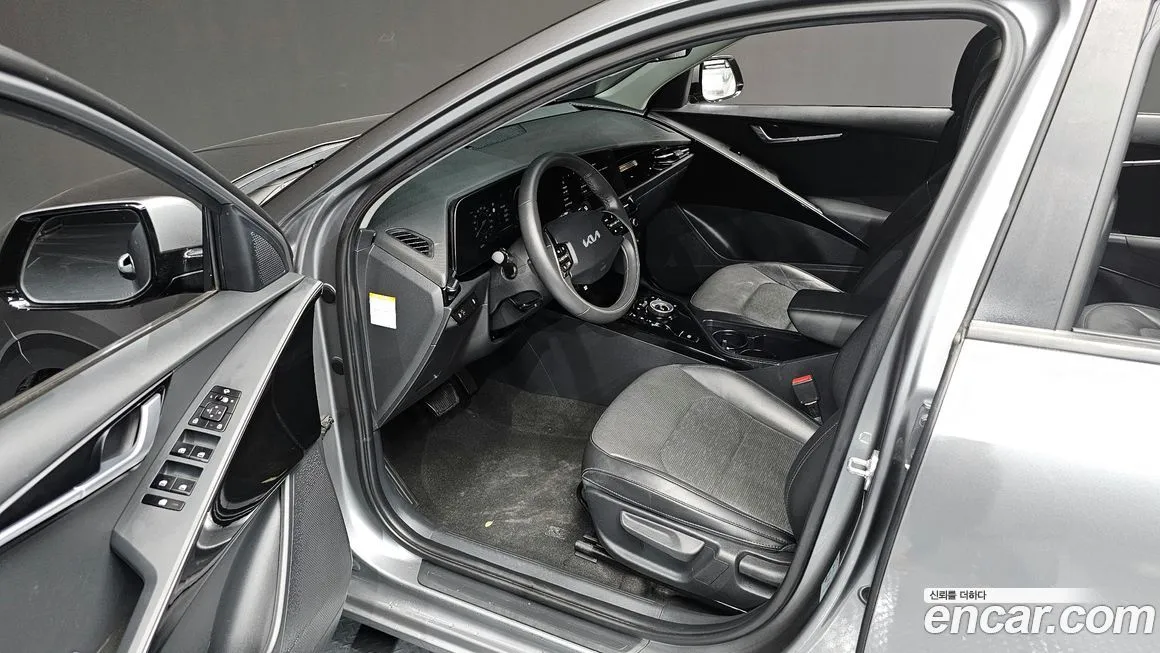 Kia Niro 2023 из KR, фото 8