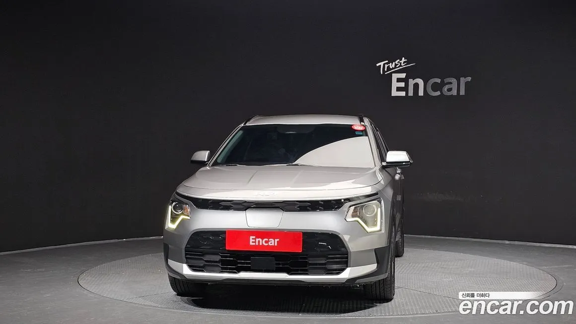 Kia Niro 2023 из KR, фото 2