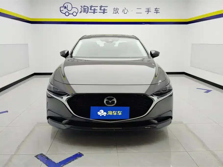 Mazda 3 Axela 2024 из CN, фото 2