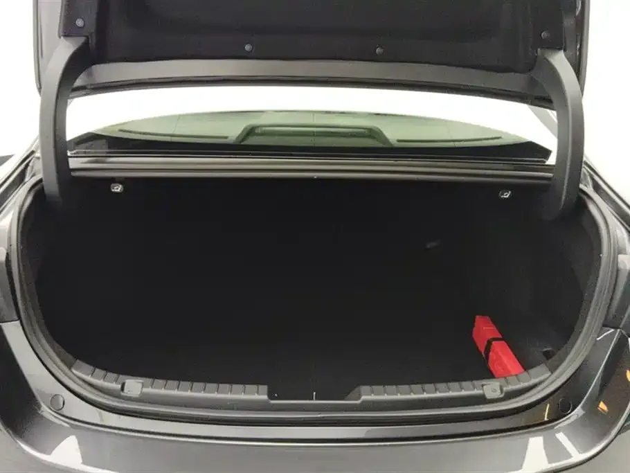Mazda 3 Axela 2024 из CN, фото 5