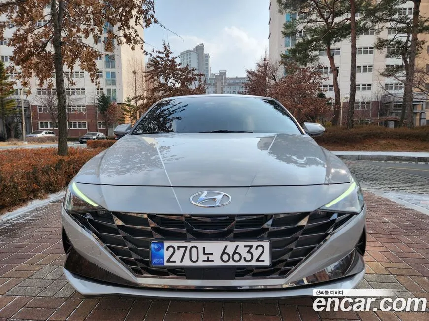 Hyundai AVANTE — фото 1