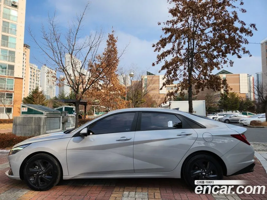Hyundai AVANTE — фото 10