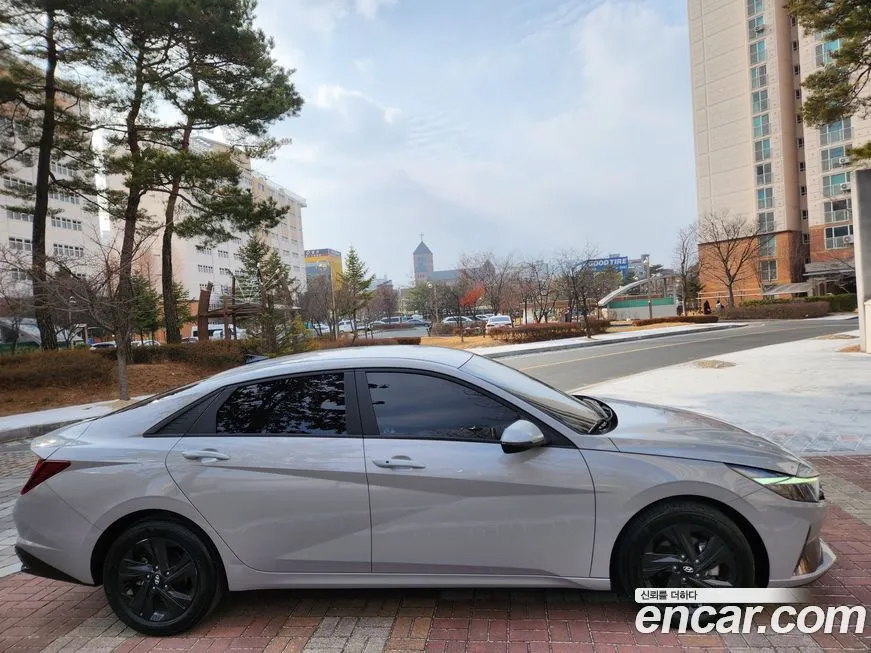 Hyundai AVANTE — фото 9