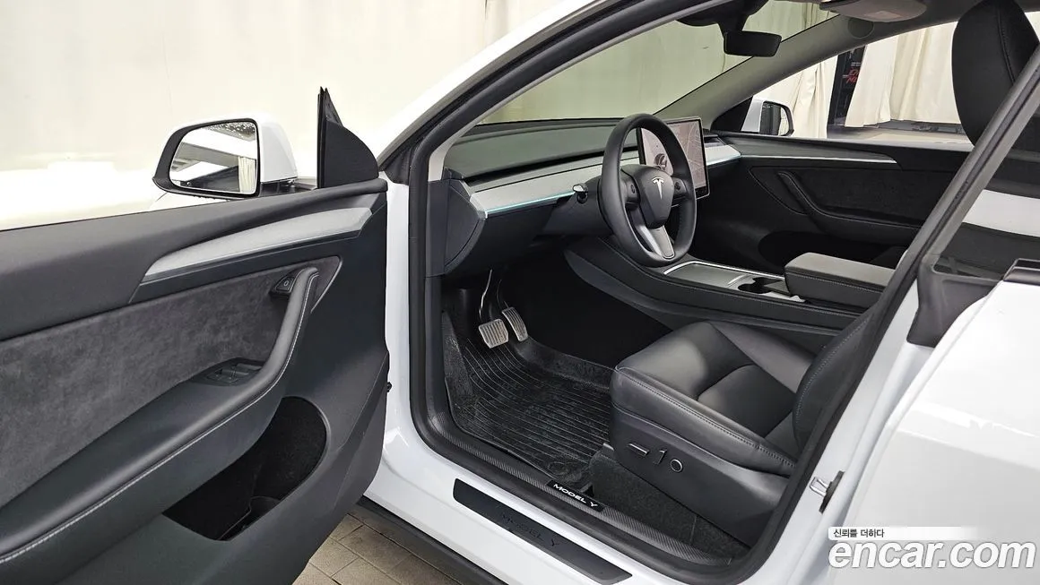 Tesla Model Y 2024 из KR, фото 3