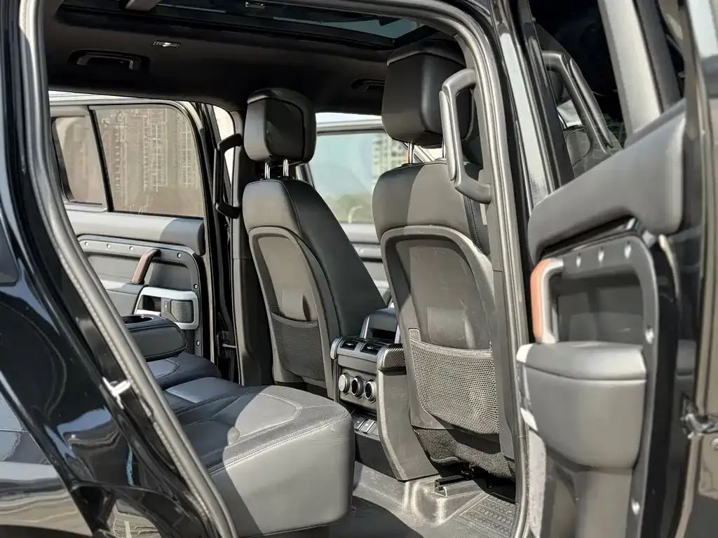 Land Rover Defender 2023 из CN, фото 6