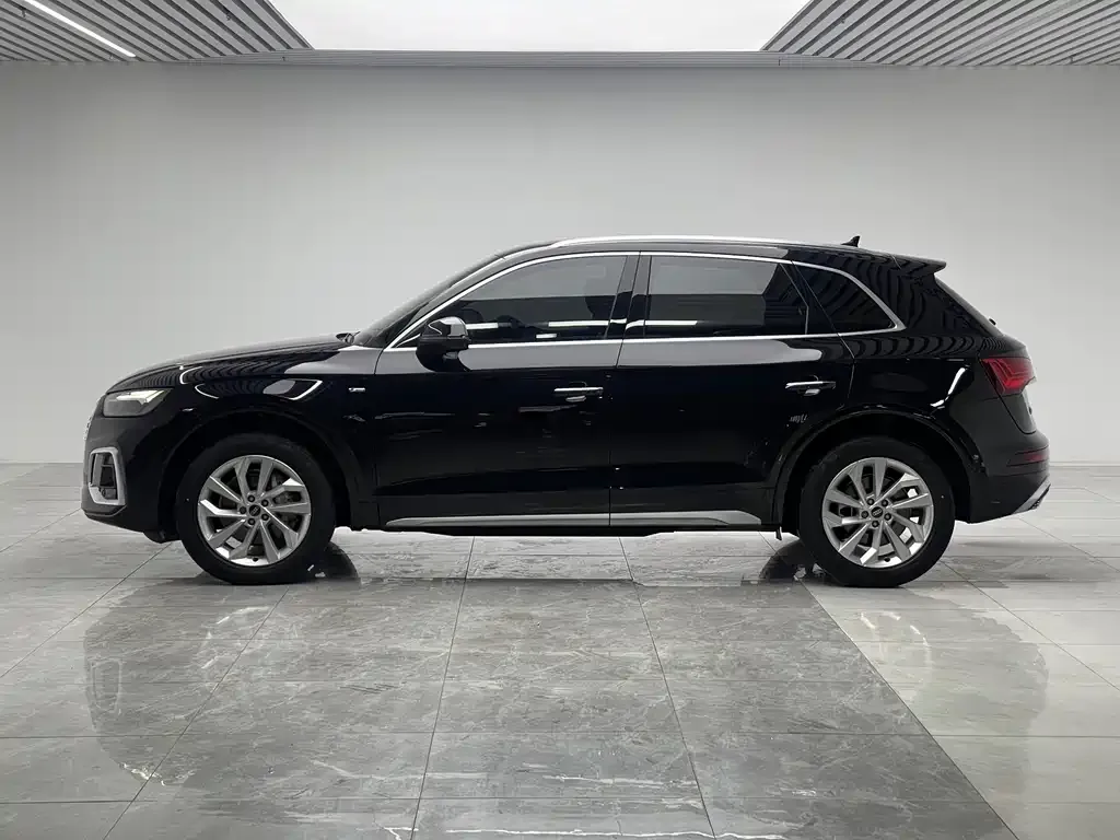 Audi Q5L 2022 из CN, фото 9