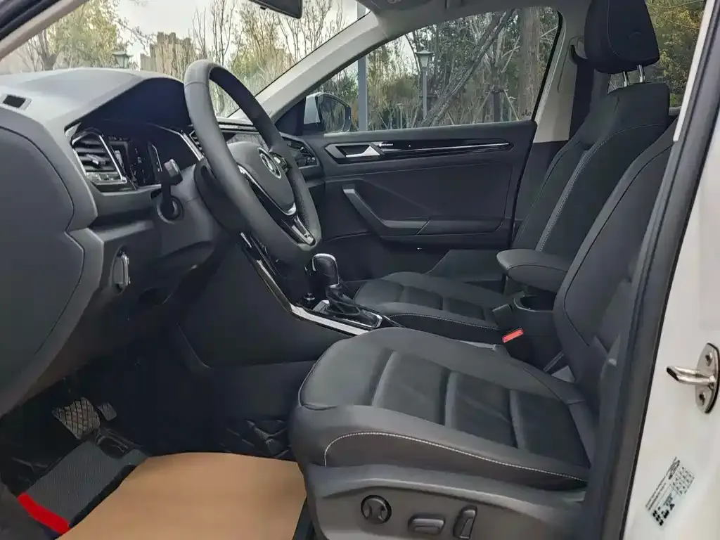 Volkswagen T-Roc 2022 из CN, фото 5