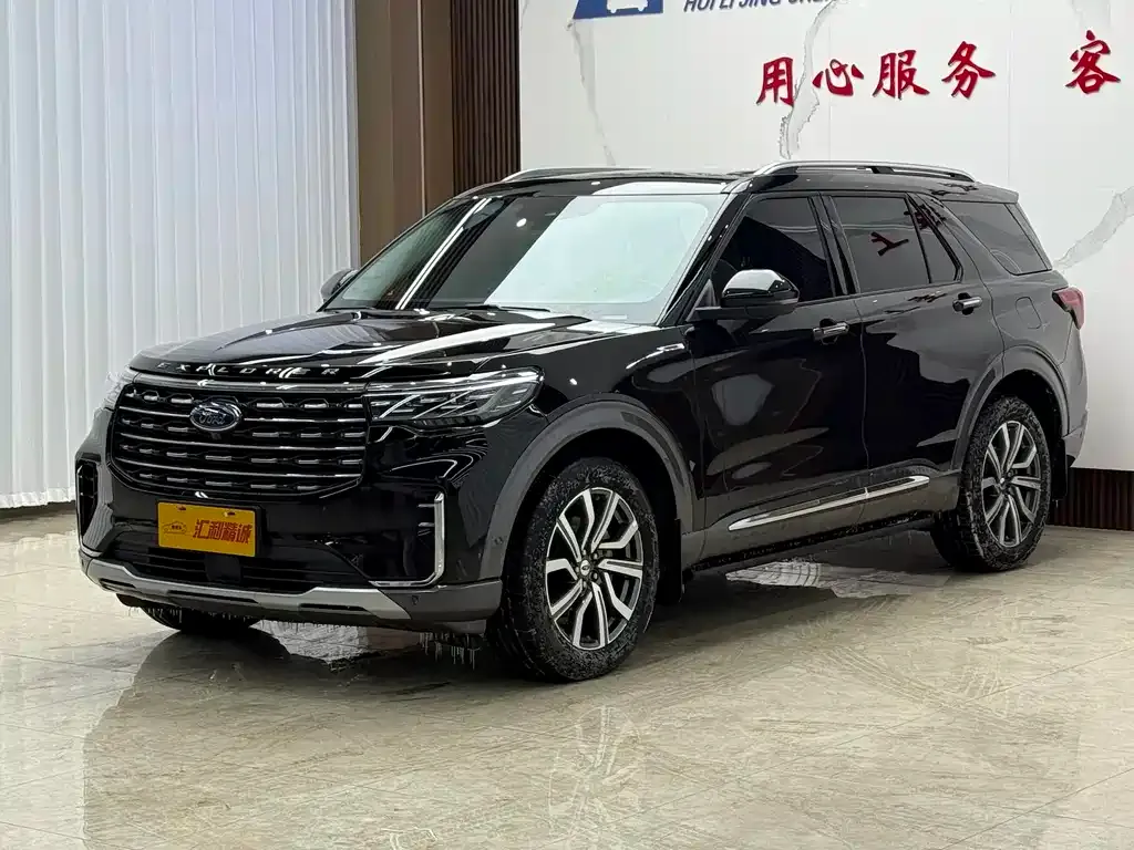Ford Explorer 2023 из CN, фото 1