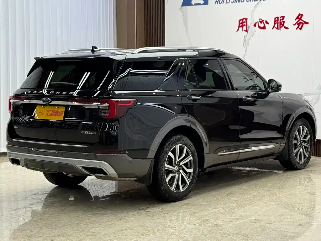 Ford Explorer 2023 из CN, фото 7