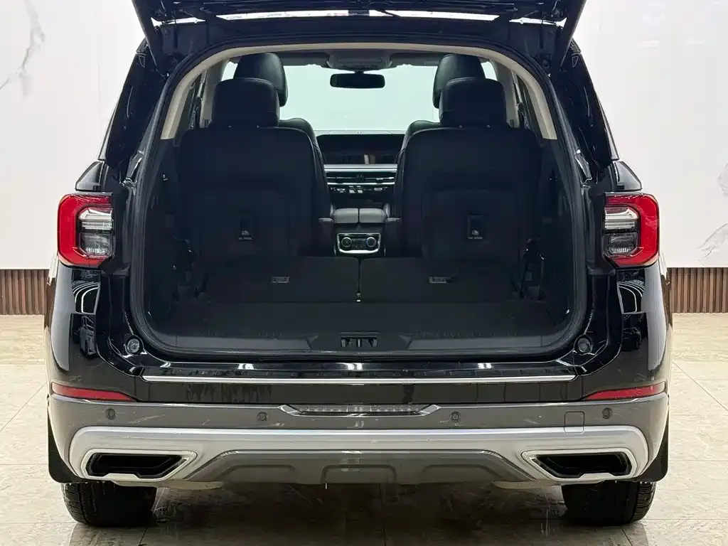 Ford Explorer 2023 из CN, фото 3