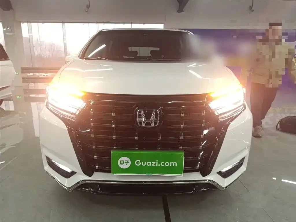 Honda Elysion 2022 из CN, фото 10