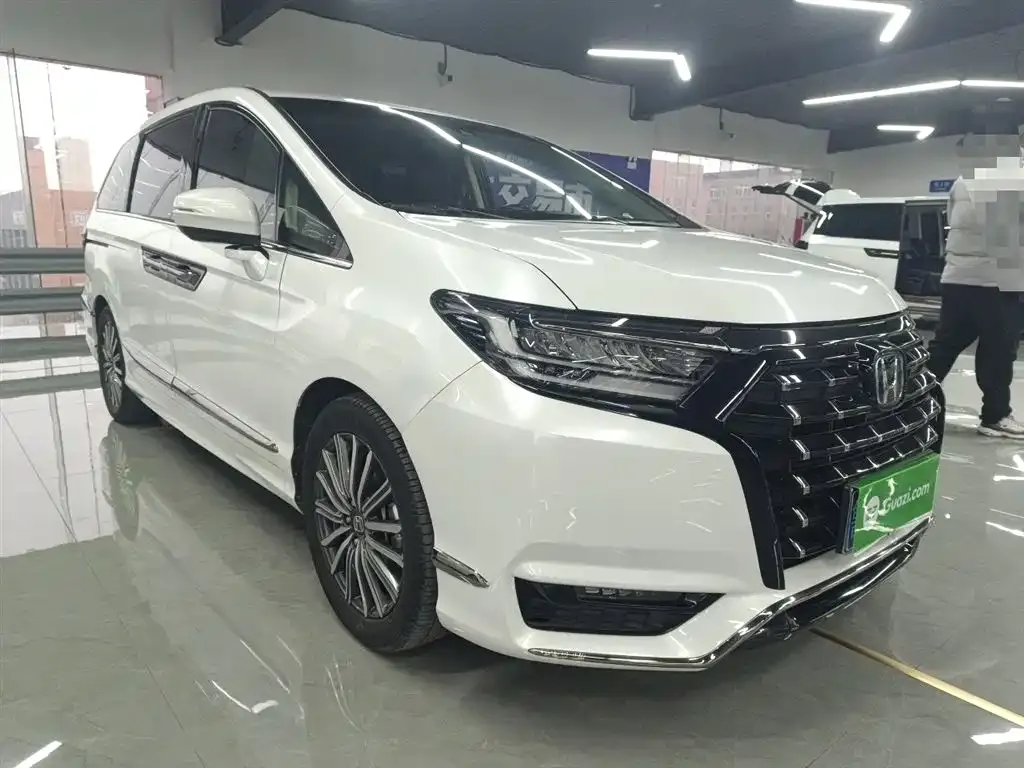 Honda Elysion 2022 из CN, фото 6