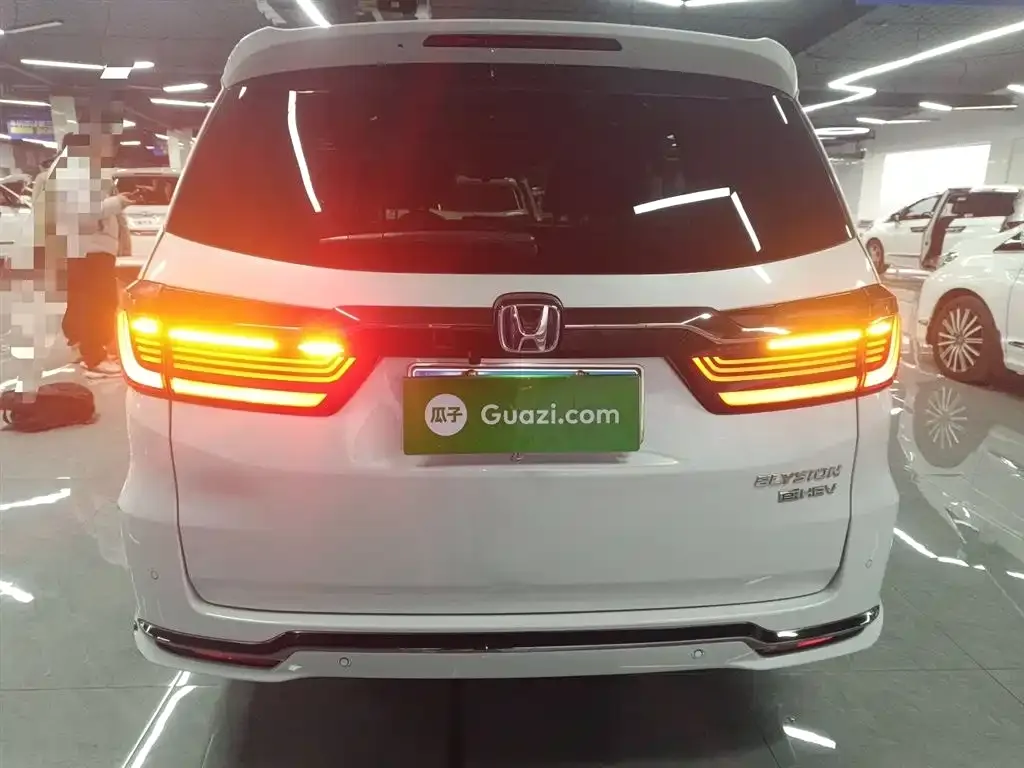 Honda Elysion 2022 из CN, фото 2