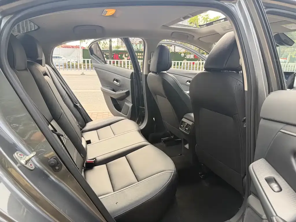 Nissan Sylphy 2023 из CN, фото 3