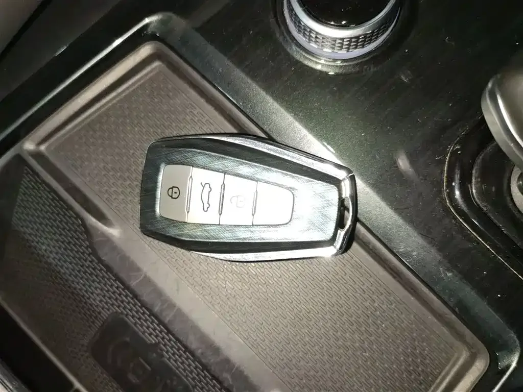 Geely Xingyue L 2021 из CN, фото 5