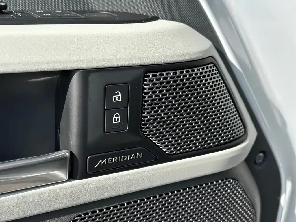 Land Rover Defender 2022 из CN, фото 3