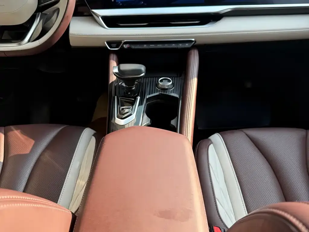 Geely Xingyue L 2021 из CN, фото 2