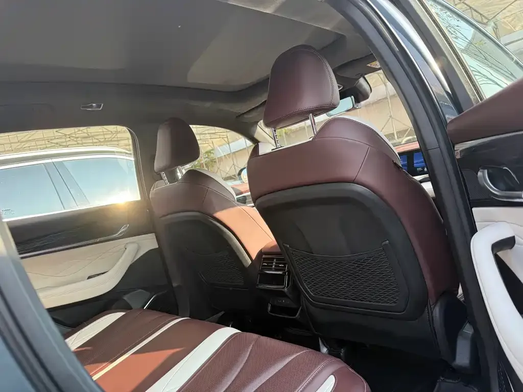 Geely Xingyue L 2021 из CN, фото 9