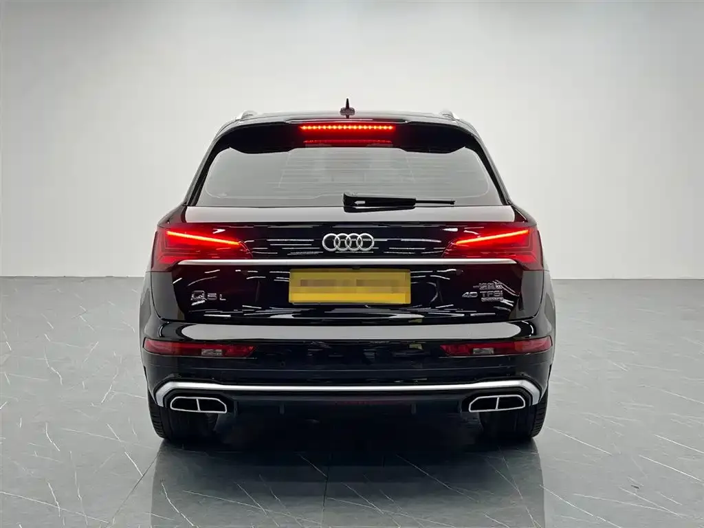 Audi Q5L — фото 3