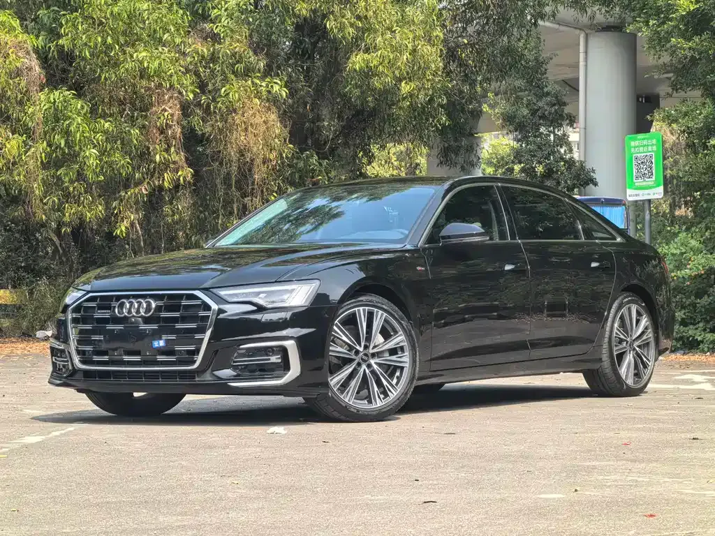 Audi A6L — фото 1