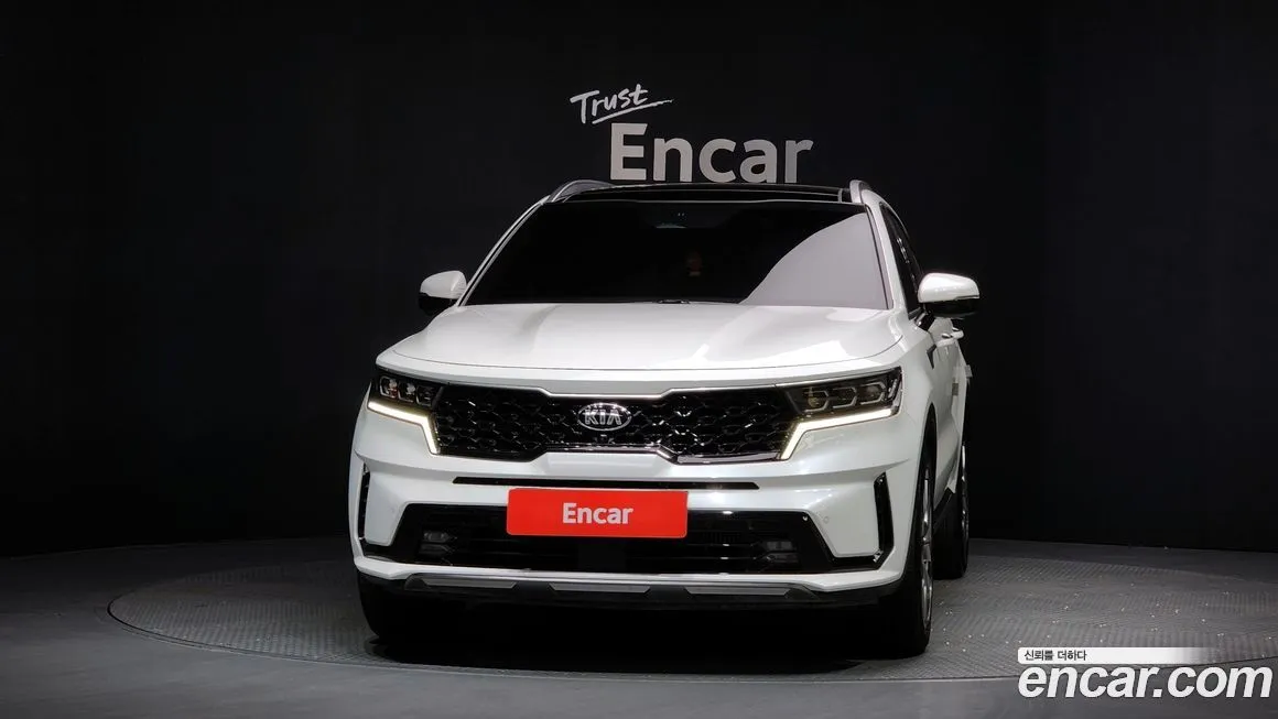 Kia Sorento — фото 6