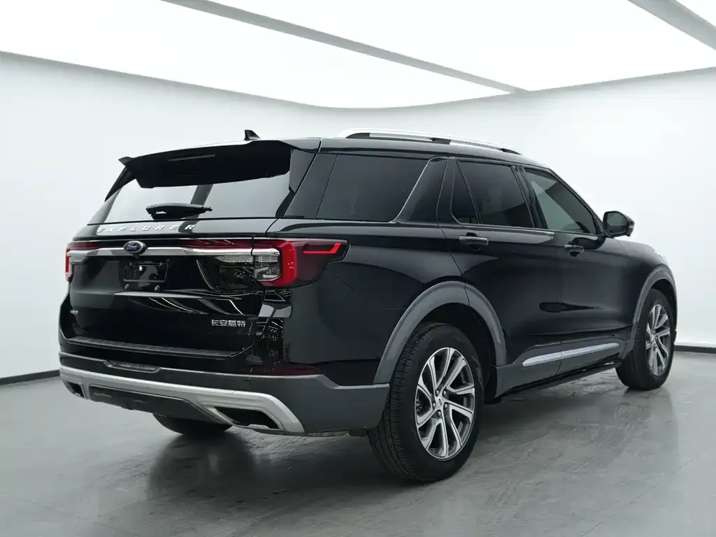 Ford Explorer 2023 из CN, фото 10