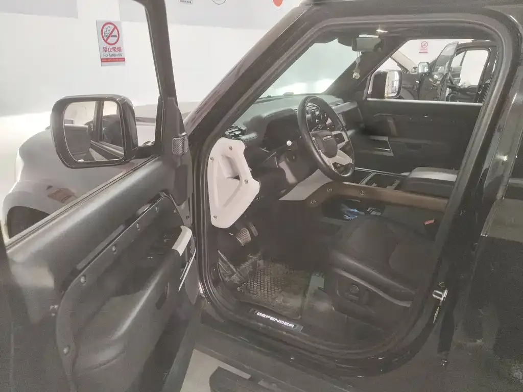 Land Rover Defender 2023 из CN, фото 5