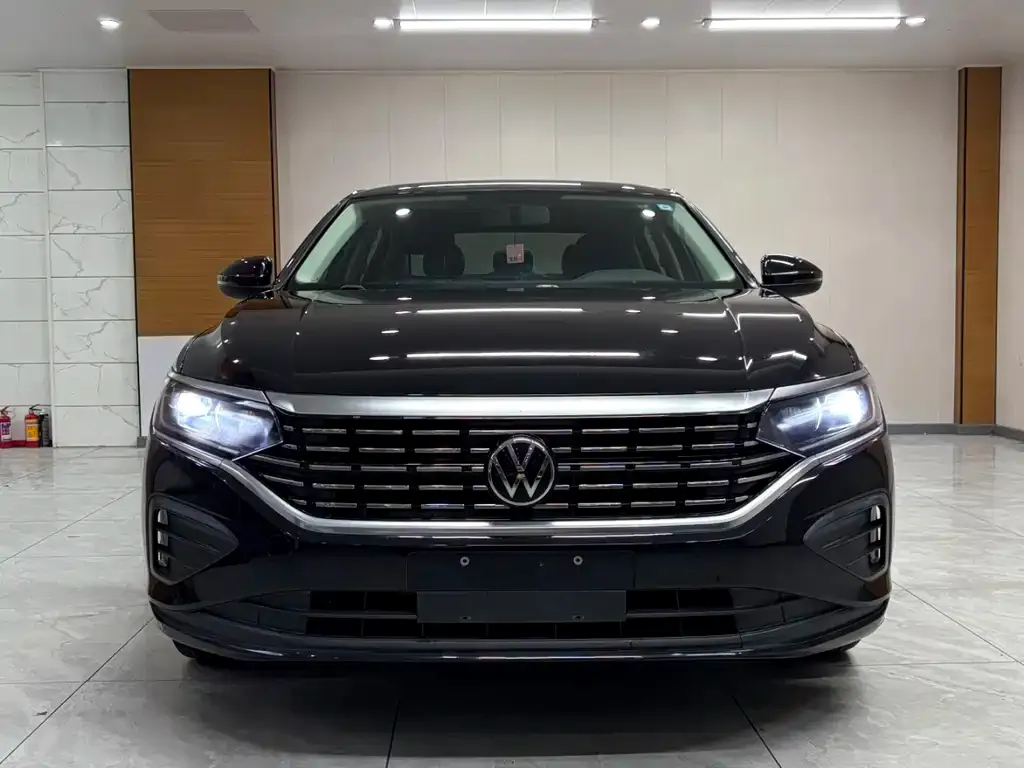 Volkswagen Passat 2021 из CN, фото 2