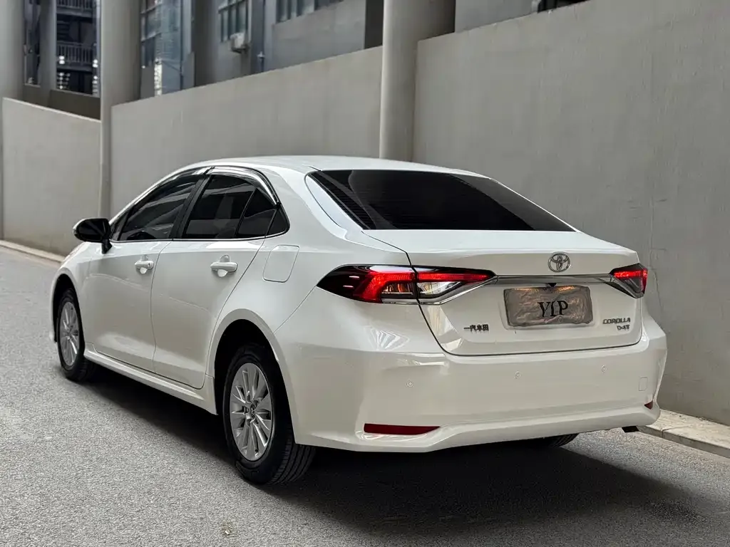 Toyota Corolla 2022 из CN, фото 9