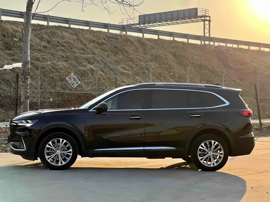 Buick Envision Plus — фото 4