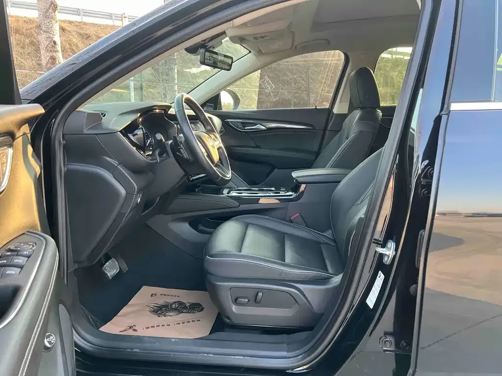 Buick Envision Plus — фото 3