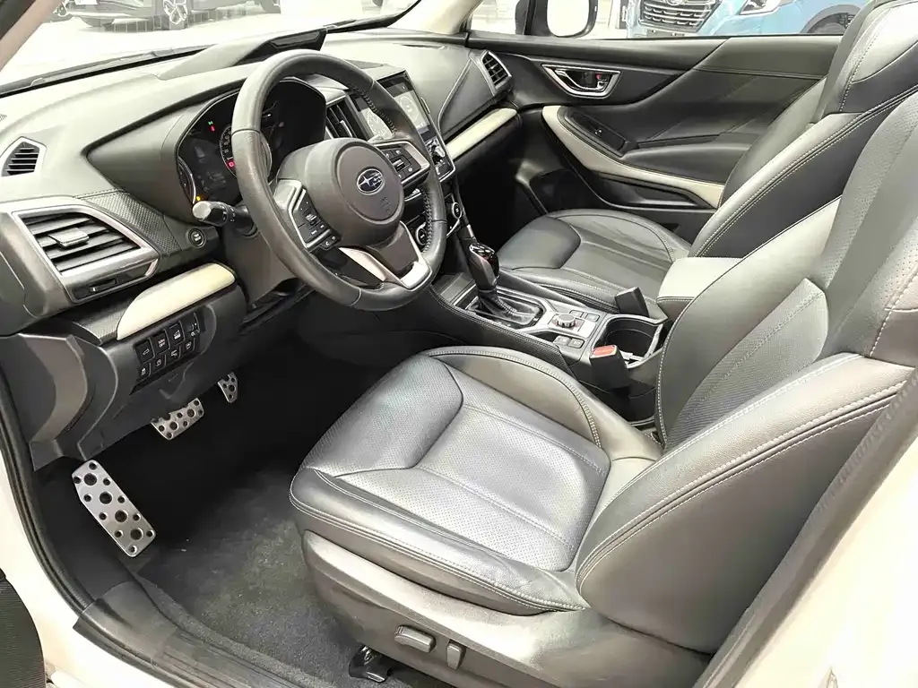 Subaru Forester 2022 из CN, фото 8