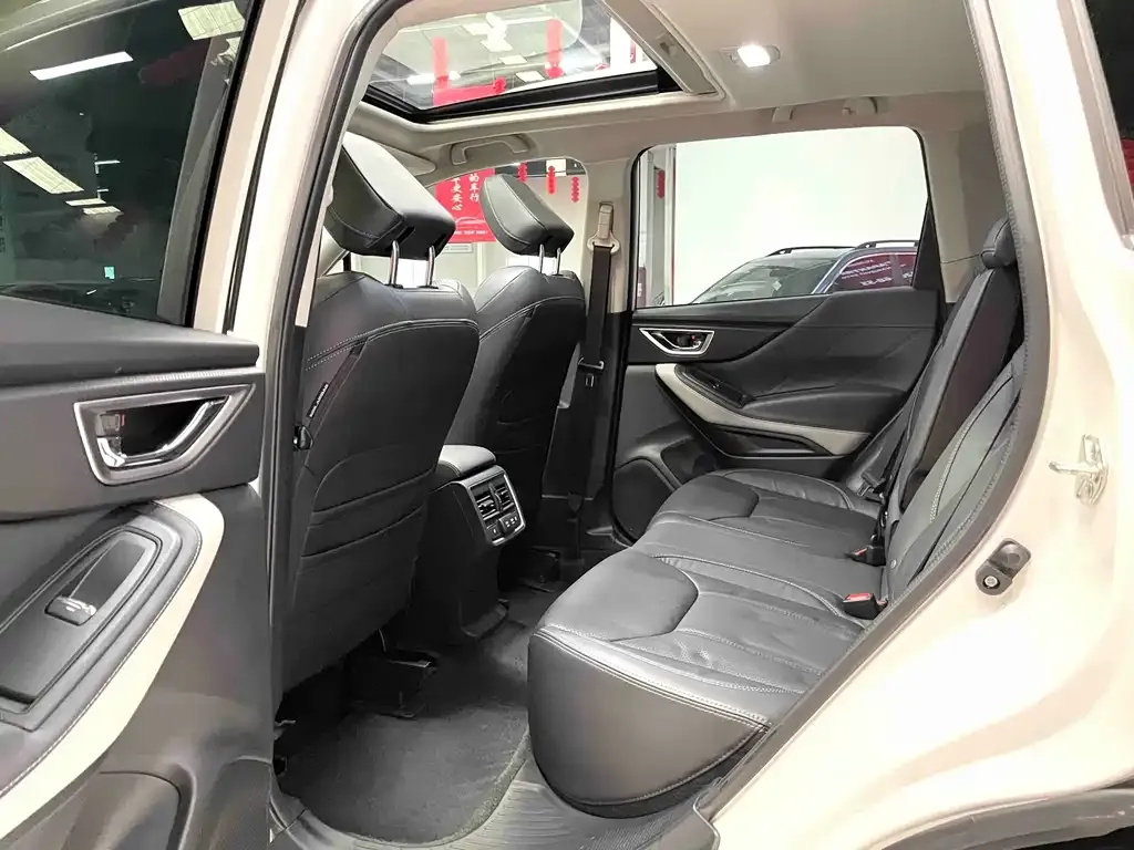 Subaru Forester 2022 из CN, фото 10