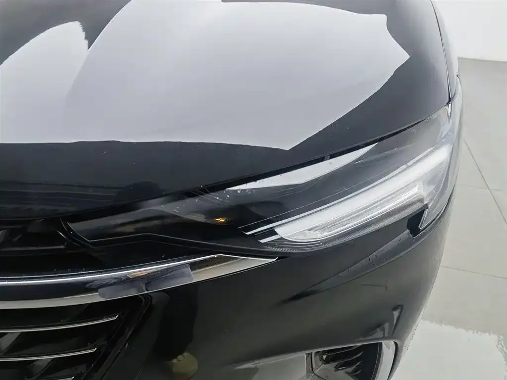 Buick Envision Plus — фото 10