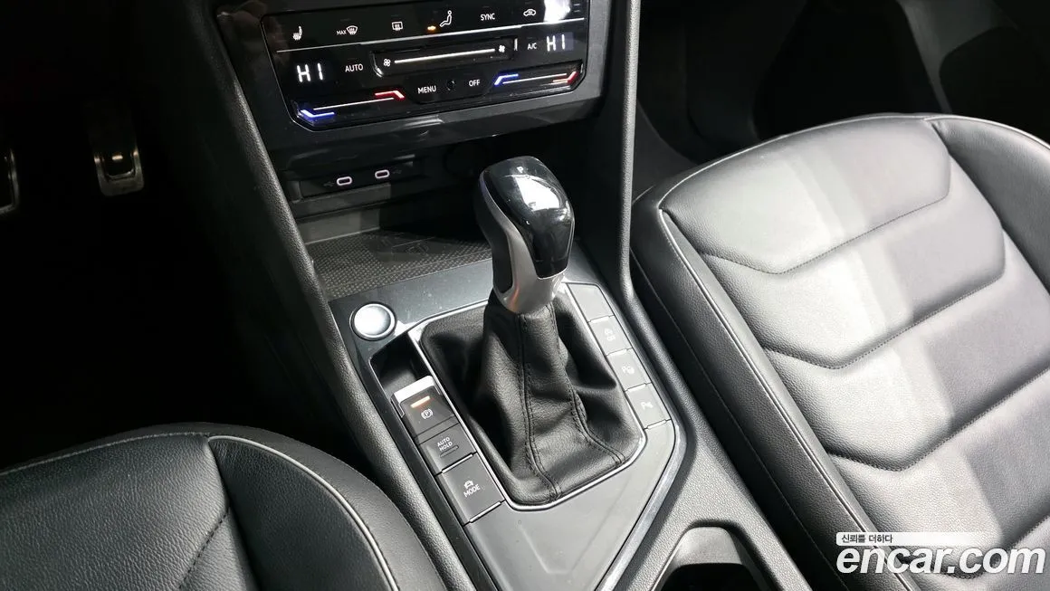 Volkswagen Tiguan 2022 из KR, фото 2