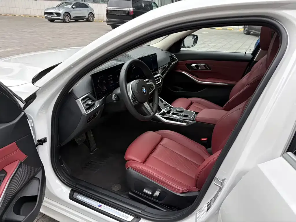 BMW 3 Series 2023 из CN, фото 6