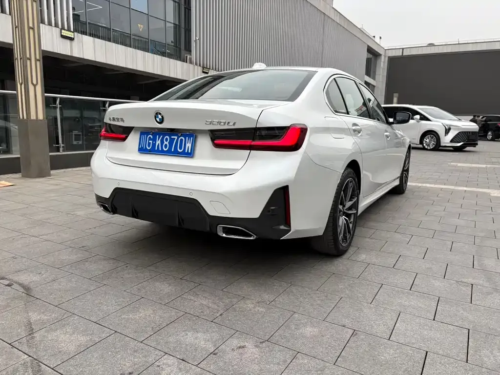 BMW 3 Series 2023 из CN, фото 9