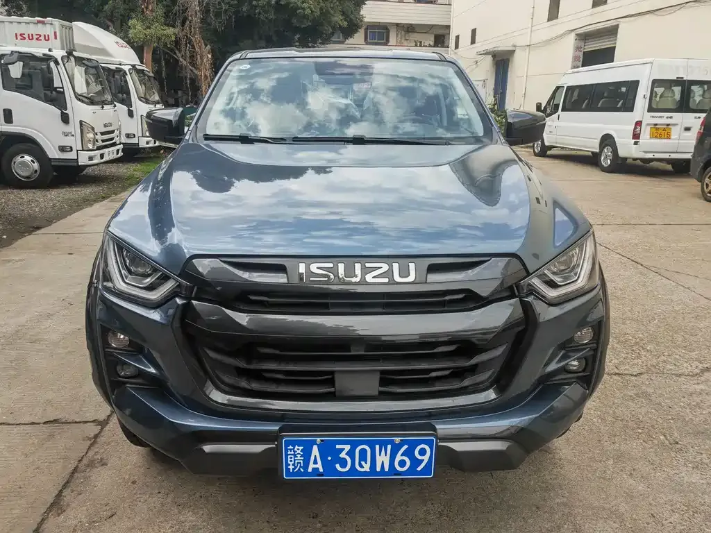 Isuzu D-MAX — фото 5