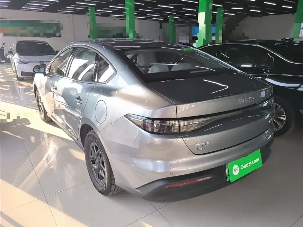 BYD Seal 05 DM-i — фото 6